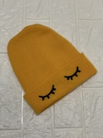کلاه زمستانی طرح مژه زرد