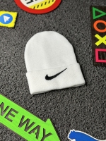 کلاه زمستانی Nike سفید